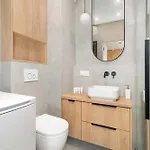 Beige In With Parking And Air Conditioned Living By Renters Apartment *