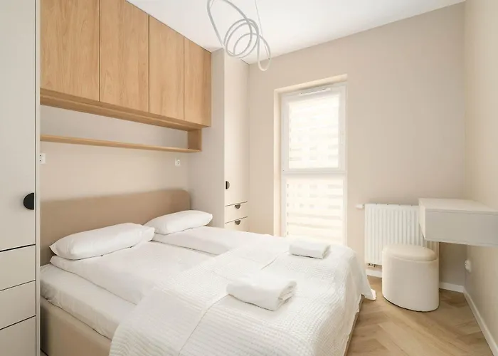 Beige In With Parking And Air Conditioned Living By Renters