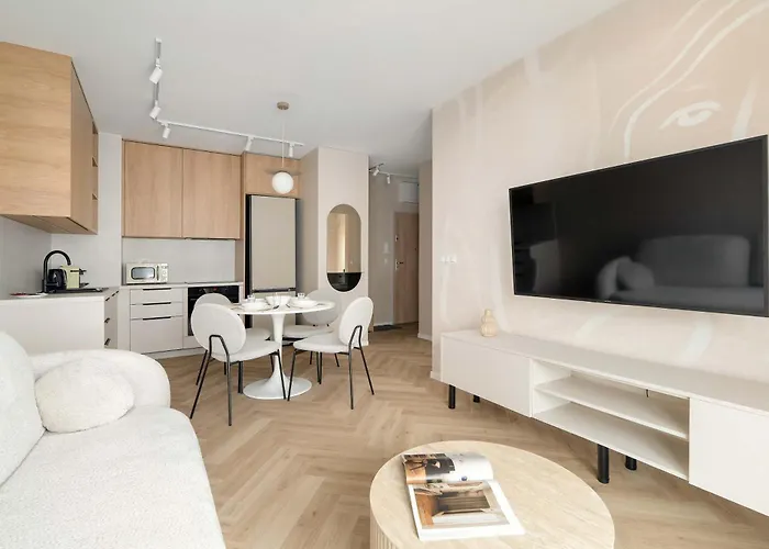 Daire Beige In With Parking And Air Conditioned Living By Renters *