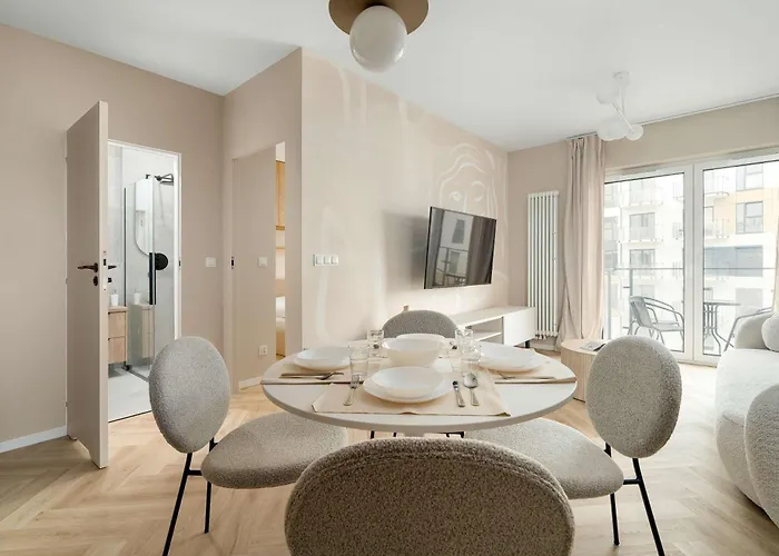 Apartament Beige In With Parking And Air Conditioned Living By Renters Poznań