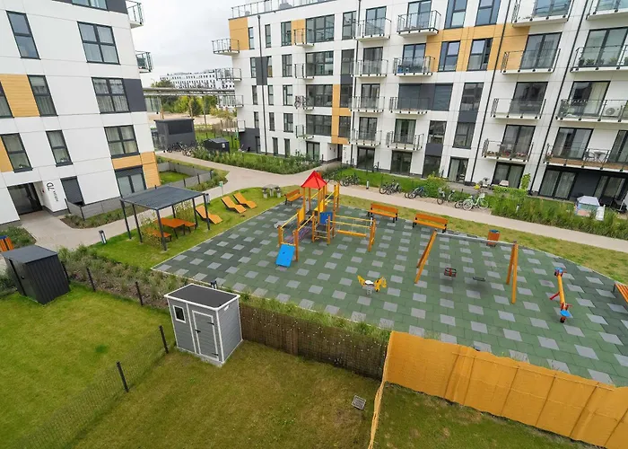 Apartament Beige In With Parking And Air Conditioned Living By Renters *